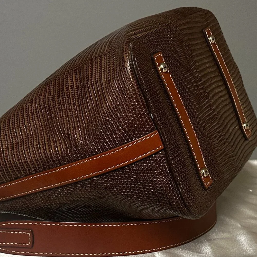 Embossed Lizard Drawstring - Picture 11 of 15